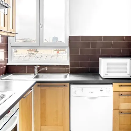 Appartement Meuble, Trois Parijs